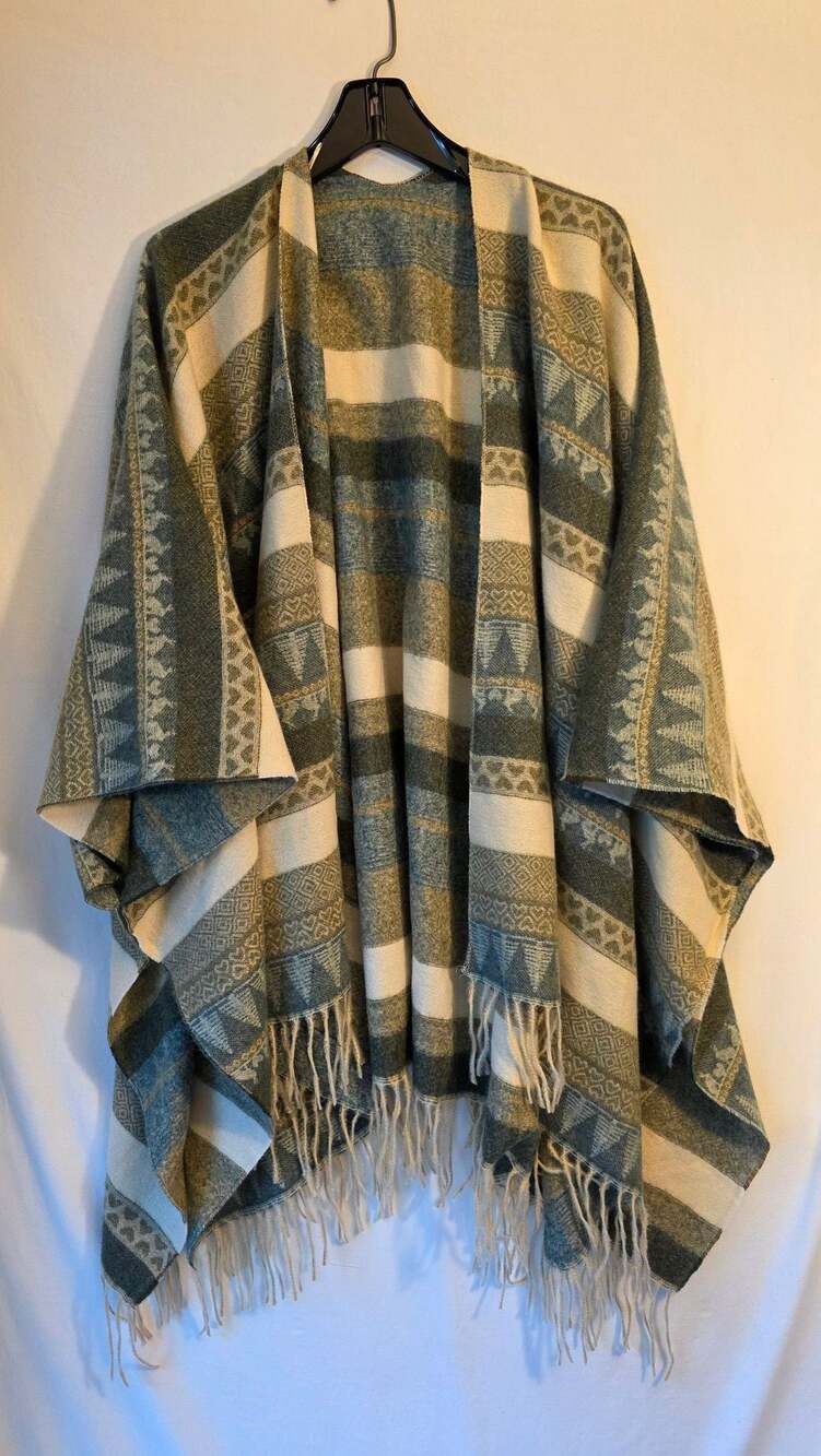 Aztec Pattern Fringe Ruana Wrap, One-size